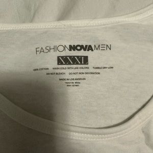 NEVER WORN men’s longline white tshirt